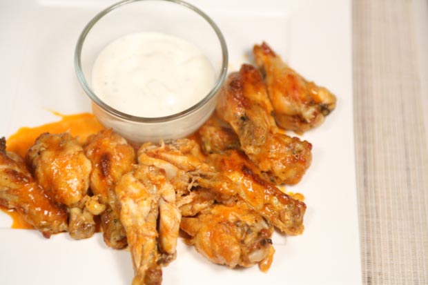Low Carb & Low Mess Buffalo Wings