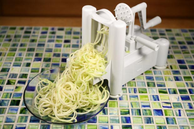 Paderno World Cuisine Spiral Vegetable Cutter 3