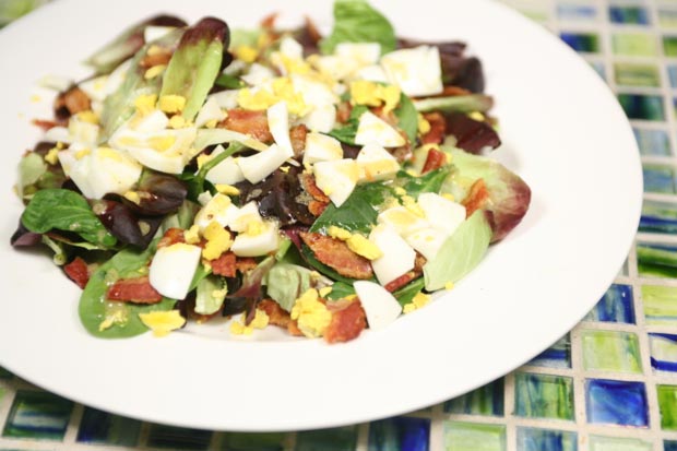 Egg & Bacon Breakfast Salad