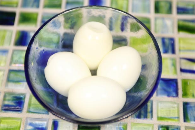 Easy to Peel Hard Boiled Eggs